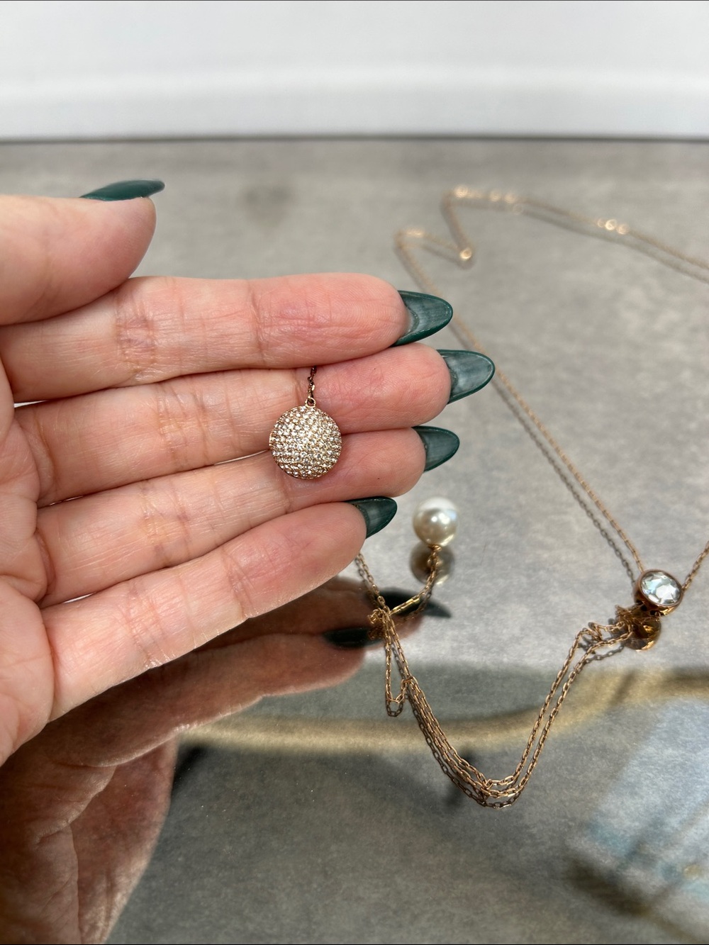 Swan Swarovski Rose Gold Lariat Necklace with Crystal and Glass Pearl Accents - Picture 4 of 7